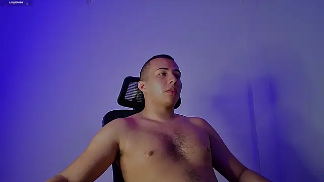 Donathoo1 online show from March 2025 01:56:02 PM