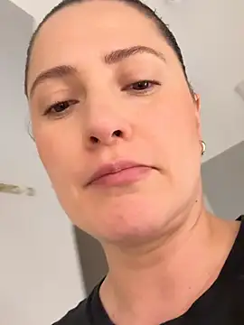 Shiarami online show from February 2026 01:43:01 AM