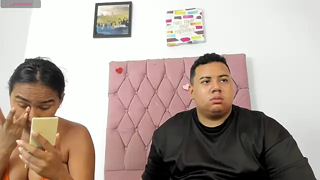 Snapshot of MICHAEL_AND_SHARON chatting on October 2025 04:21:02 AM MICHAEL AND SHARON online show from October 2025 04:21:02 AM