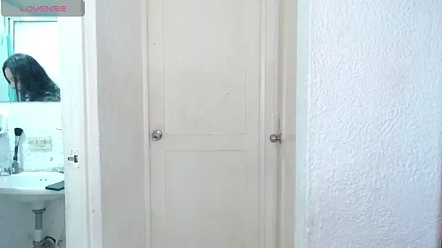 Snapshot of EngelCristaly chatting on March 2025 03:42:02 PM EngelCristaly online show from March 2025 03:42:02 PM