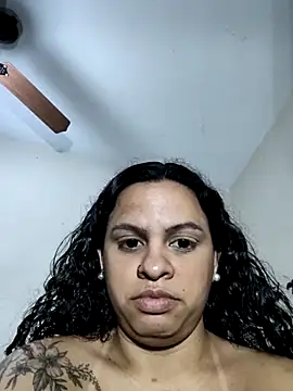 Snapshot of analaura32 chatting on November 2025 05:24:01 PM analaura32 online show from November 2025 05:24:01 PM