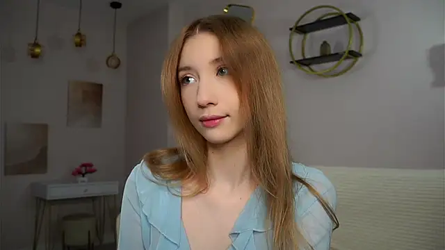 SunnivaCovil online show from September 2025 01:46:01 PM