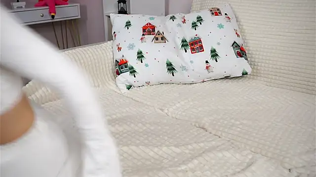 SunnivaCovil online show from February 2026 02:48:01 PM