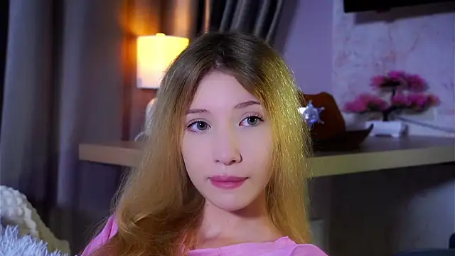 SunnivaCovil online show from July 2026 11:04:02 PM