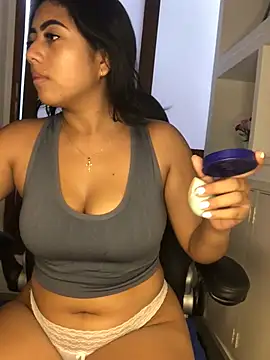 zoe mount online show from March 2025 07:06:01 PM