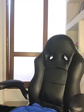 zoe mount online show from March 2025 06:11:02 PM