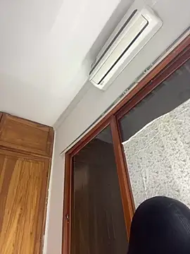 zoe mount online show from March 2025 12:17:01 AM