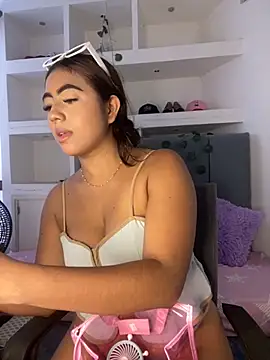 zoe mount online show from September 2025 06:41:02 PM