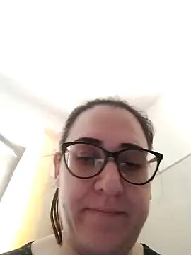 Snapshot of Dolcecurvy chatting on November 2025 09:30:01 AM Dolcecurvy online show from November 2025 09:30:01 AM