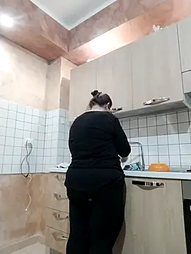 Snapshot of Dolcecurvy chatting on November 2025 02:50:01 PM Dolcecurvy online show from November 2025 02:50:01 PM