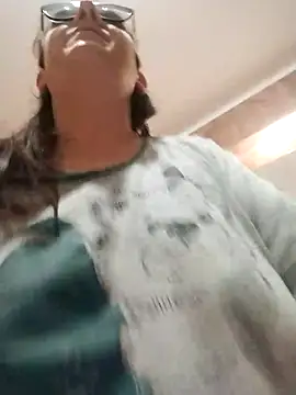 Snapshot of Dolcecurvy chatting on December 2025 11:20:02 PM Dolcecurvy online show from December 2025 11:20:02 PM