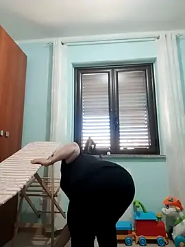 Dolcecurvy online show from July 2026 02:21:01 PM
