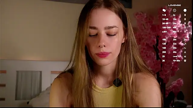 EmilaMills online show from May 2026 01:51:02 PM