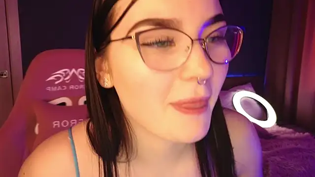 Snapshot of milliedoll chatting on February 2025 04:14:02 AM milliedoll online show from February 2025 04:14:02 AM