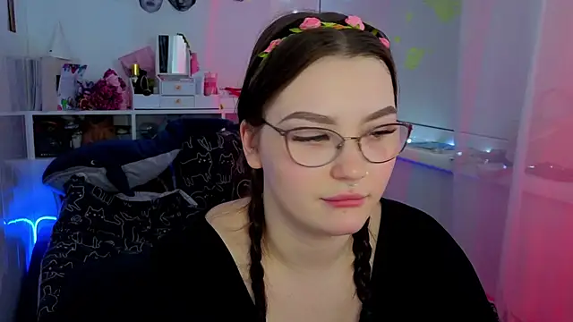 Snapshot of milliedoll chatting on October 2025 05:17:02 AM milliedoll online show from October 2025 05:17:02 AM