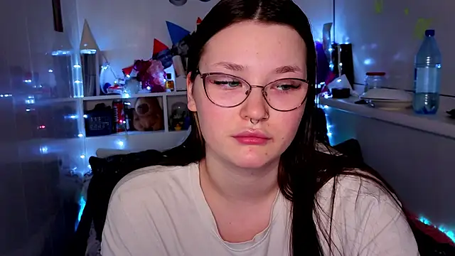 Snapshot of milliedoll chatting on November 2025 06:54:02 PM milliedoll online show from November 2025 06:54:02 PM