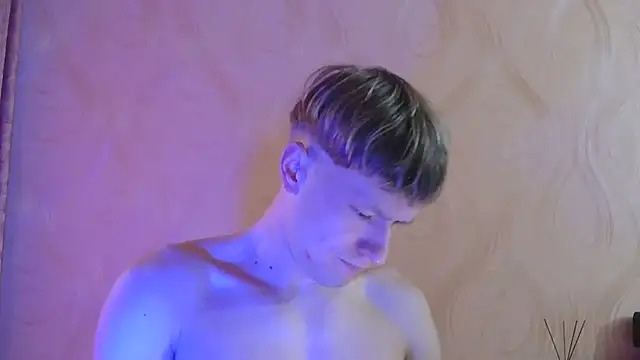 Snapshot of frama666 chatting on October 2025 08:40:01 AM frama666 online show from October 2025 08:40:01 AM