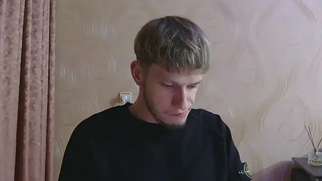 Snapshot of frama666 chatting on November 2025 09:15:01 PM frama666 online show from November 2025 09:15:01 PM