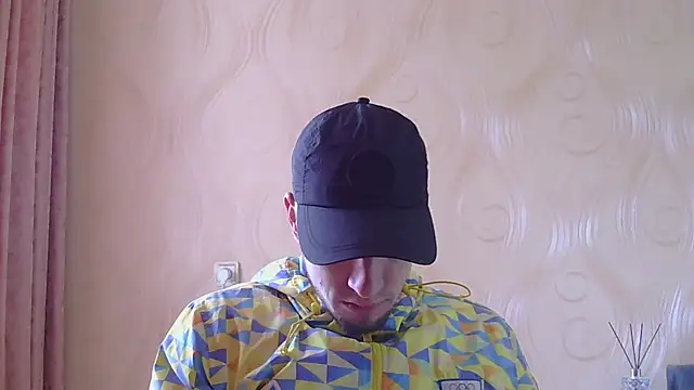 frama666 online show from April 2026 12:33:02 PM