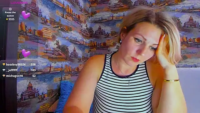 LadyLucky  online show from February 2025 04:43:01 AM