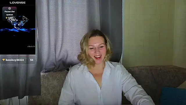 LadyLucky  online show from October 2025 02:34:01 AM