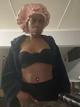 xxTatiannaxx online show from June 2026 11:42:02 PM