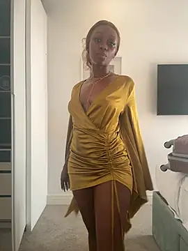 xxTatiannaxx online show from July 2026 02:14:01 PM
