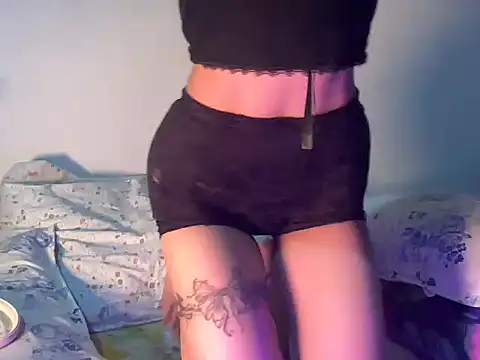  luckylips online show from March 2026 06:23:01 PM