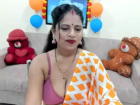 leahgotiii online show from September 2025 03:30:02 AM