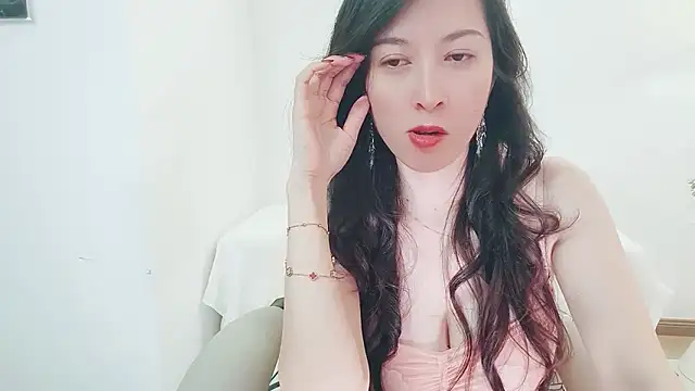 Dazzlebean online show from May 2026 02:01:02 PM