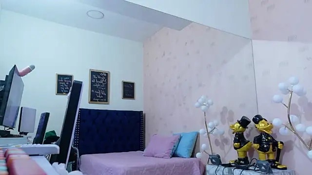 innocenthazel online show from May 2026 02:51:02 AM
