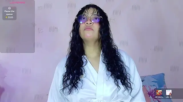 innocenthazel online show from June 2026 02:56:02 AM