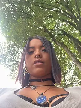regina noctixx online show from May 2026 10:29:01 PM
