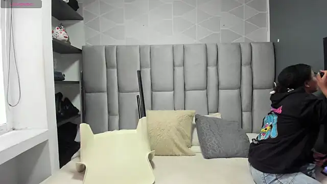 Natasha rose   online show from September 2025 07:15:02 PM