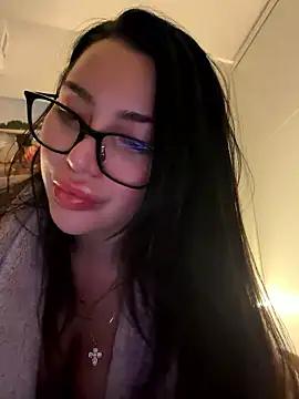 Snapshot of Mia_Splash chatting on January 2026 07:50:02 PM Mia Splash online show from January 2026 07:50:02 PM