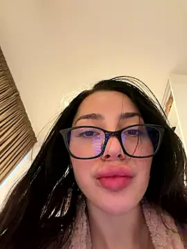 Snapshot of Mia_Splash chatting on January 2026 07:56:01 AM Mia Splash online show from January 2026 07:56:01 AM