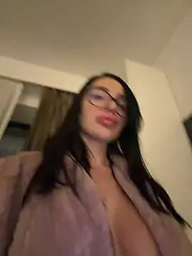 Snapshot of Mia_Splash chatting on January 2026 08:02:02 PM Mia Splash online show from January 2026 08:02:02 PM