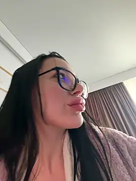 Snapshot of Mia_Splash chatting on February 2026 10:25:02 AM Mia Splash online show from February 2026 10:25:02 AM