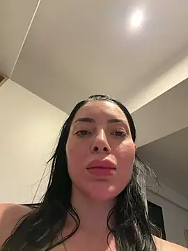 Mia Splash online show from June 2026 04:35:02 PM