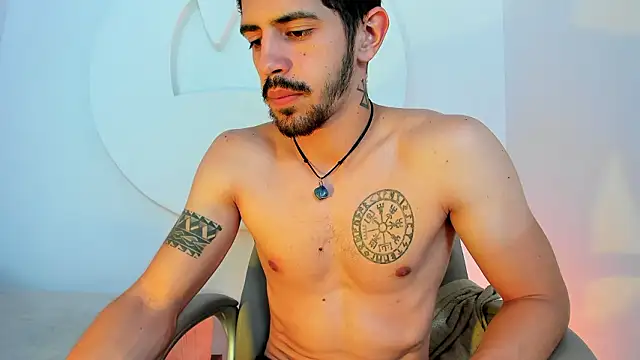 AlejandroStormm online show from March 2026 08:26:33 AM