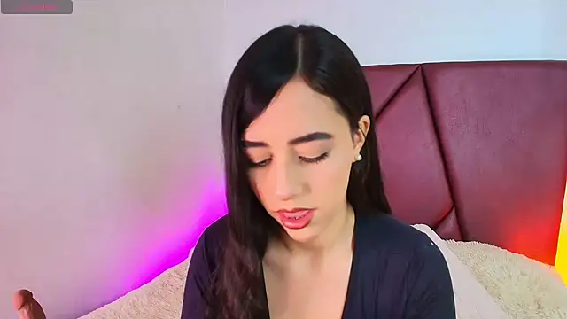 Lexi Howard  online show from July 2026 03:32:01 PM