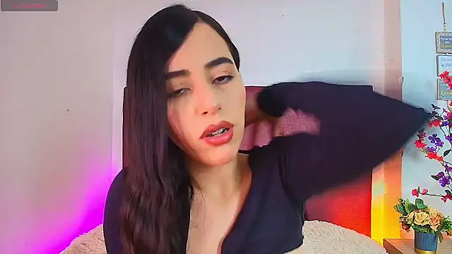 Lexi Howard  online show from July 2026 04:39:33 PM