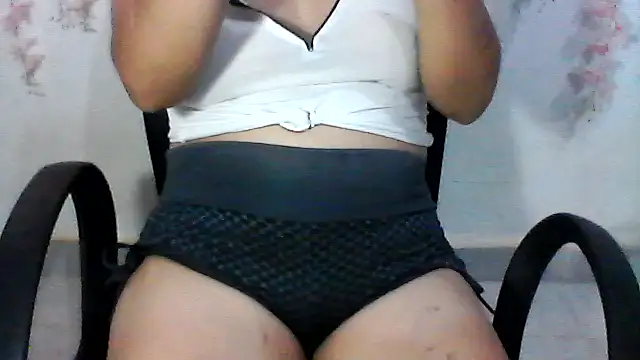 Snapshot of shashel5 chatting on November 2025 06:37:01 AM shashel5 online show from November 2025 06:37:01 AM