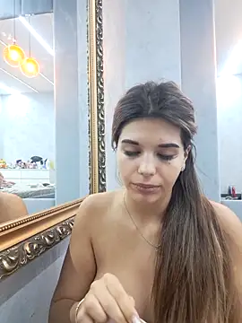 Bella Posh online show from November 2025 05:39:02 AM