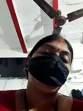 Snapshot of Rubiyaa77 chatting on March 2025 05:38:01 PM Rubiyaa77 online show from March 2025 05:38:01 PM