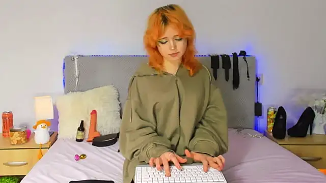 EmilyAngells online show from November 2025 11:32:02 AM