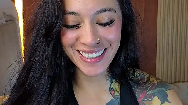 Isabella Collen v online show from July 2026 02:04:02 PM