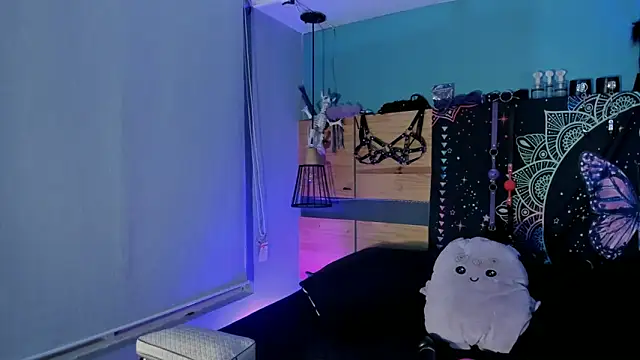 Snapshot of ChloeAllennn chatting on May 2026 11:21:02 PM ChloeAllennn online show from May 2026 11:21:02 PM