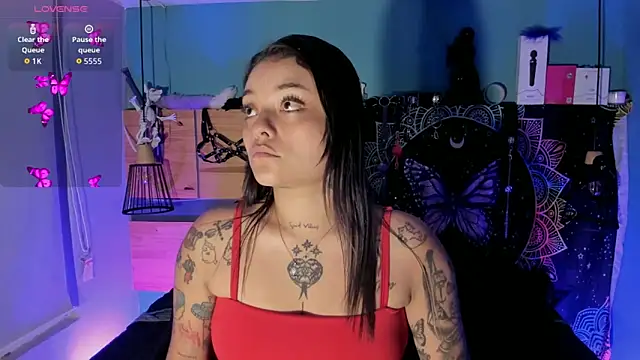 Snapshot of ChloeAllennn chatting on May 2026 04:23:02 PM ChloeAllennn online show from May 2026 04:23:02 PM