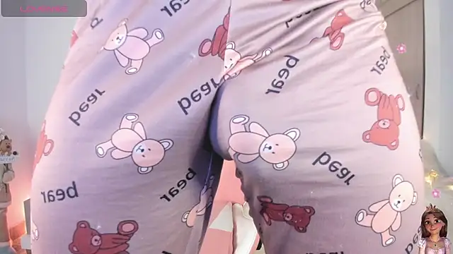 Snapshot of your_favorite_doll_ chatting on November 2025 07:24:01 PM your favorite doll online show from November 2025 07:24:01 PM